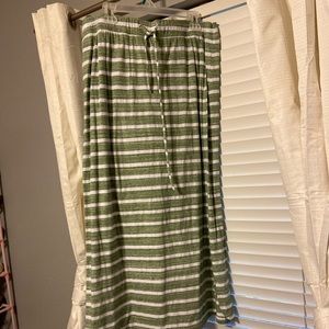 Green and white maxi skirt